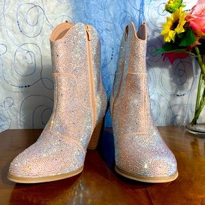Torrid Bejewelled Western Bootie WW Size 10